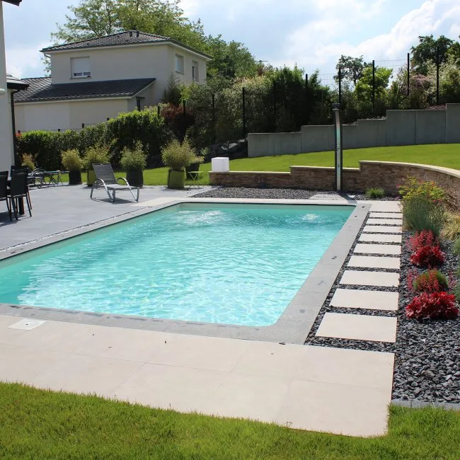 Magasin de piscines