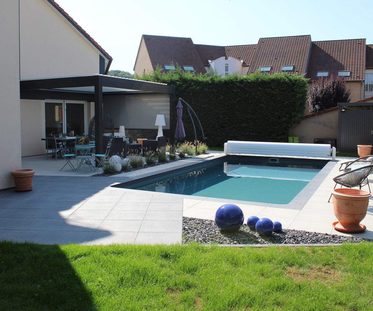 Mini-piscine avec volet de protection - Qualité Spa & Piscine