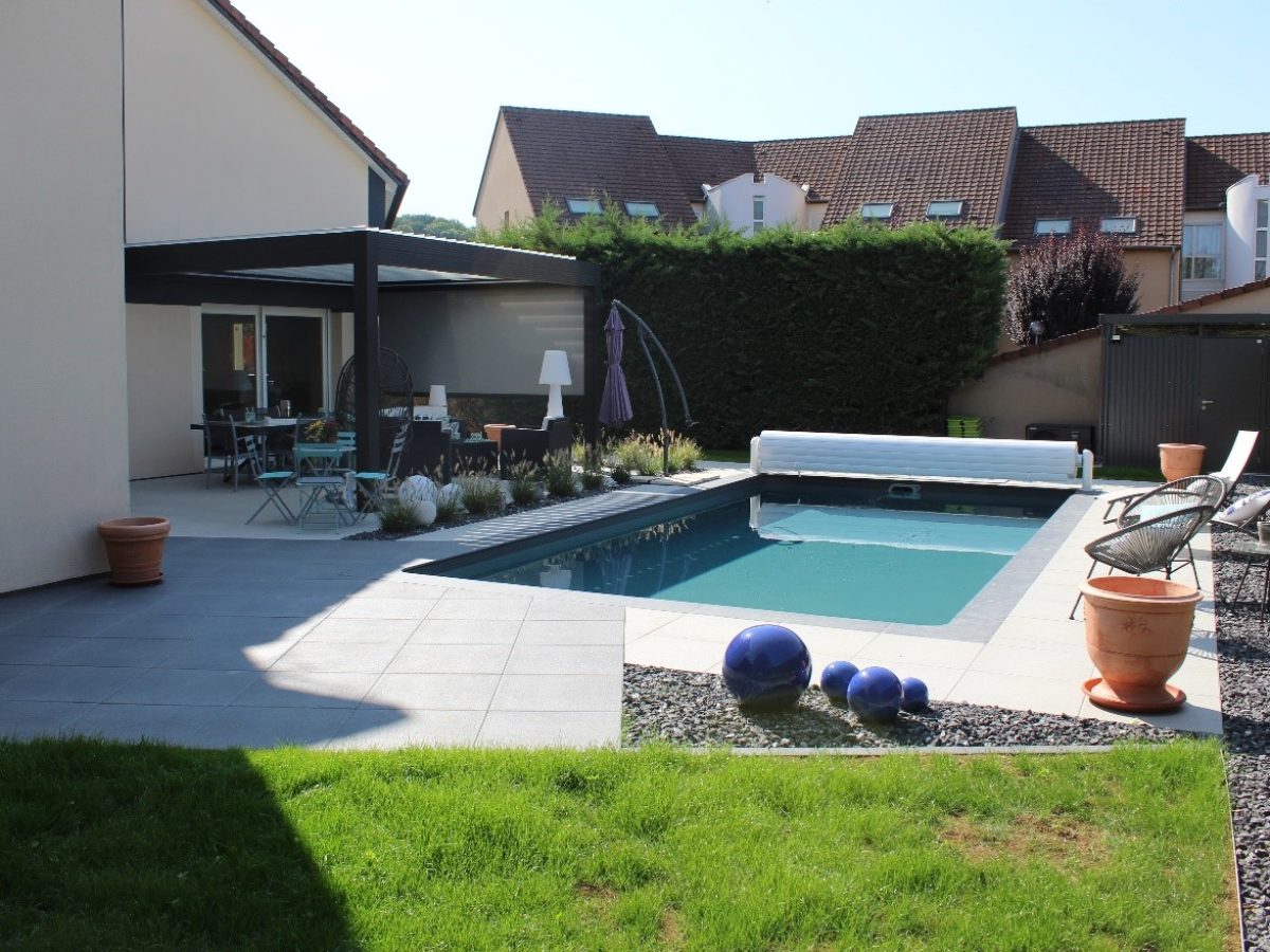 Après - Aménagement extérieur avec mini-piscine - Qualité Spa & Piscine